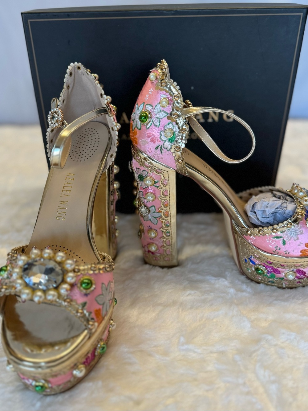 Azalea Wang Aim for the Eyes Women's Pink Embellished Platform Sandals Size 8.0 - Picture 7 of 15